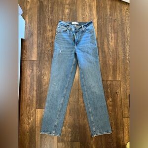 The 90’s Straight Ultra High Rise Abercrombie Jean
